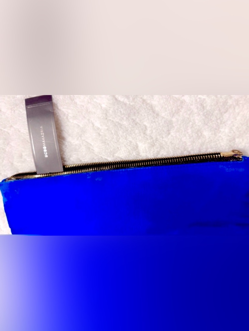 BCBG MAXAZRIA $298 retail RIHANNA
BEADED COLBALT BLUE SILK FOLDOVER CLUTCH NWT - Picture 7 of 10